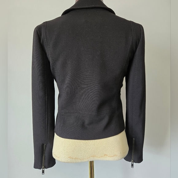 BANANA REPUBLIC Black Cropped Jacket With Asymmetrical Zip And Zipper Details. 2 - Picture 7 of 15